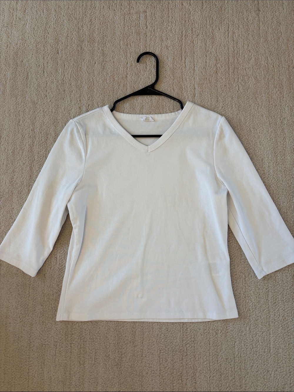 Cotton On V-Neck 3/4 Sleeve Tee